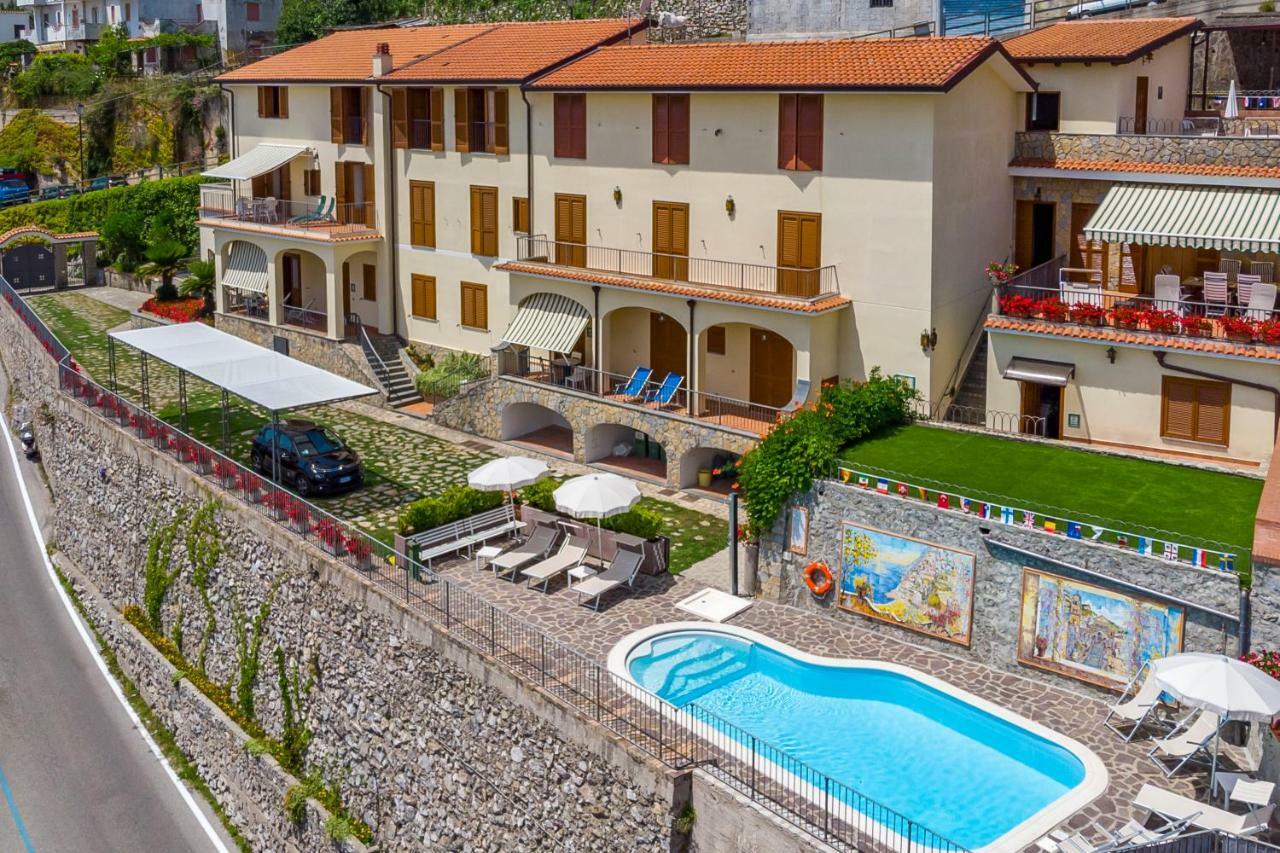 Appartamento Emma In Villa Laura Scala Ngoại thất bức ảnh